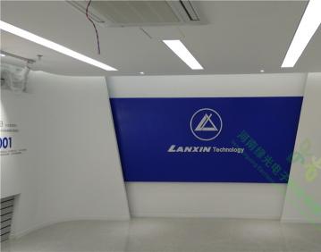 欧博手机版(中国)科技有限公司官网蓝信科技有限公司展厅，虚拟高铁，模拟驾驶